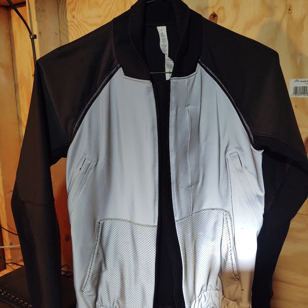 Lululemon bright bomber reflective jacket